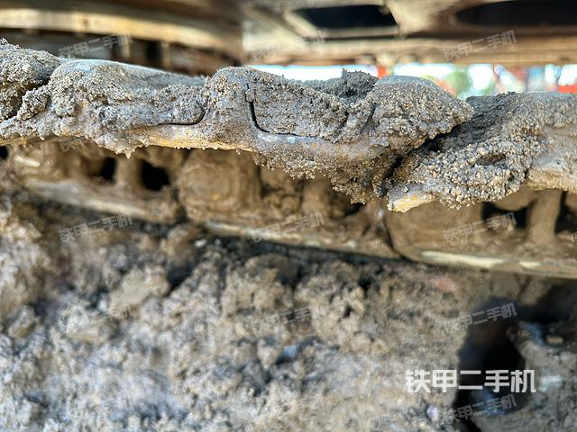 单侧履带整体（整机外观）