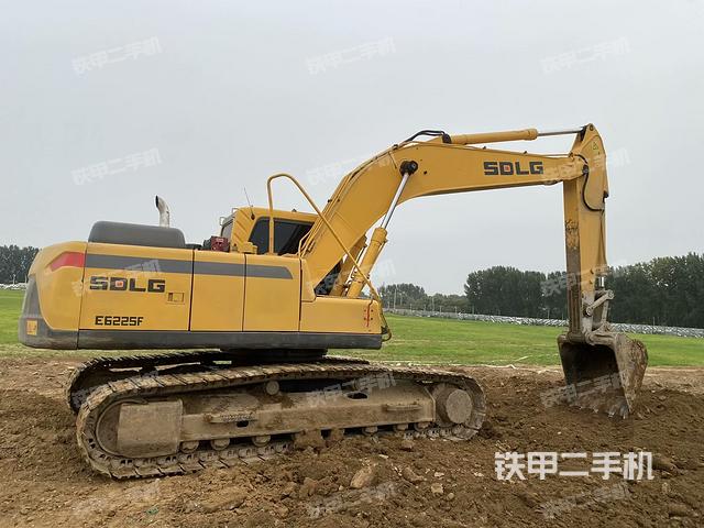 整機(jī)右后45°（整機(jī)外觀）