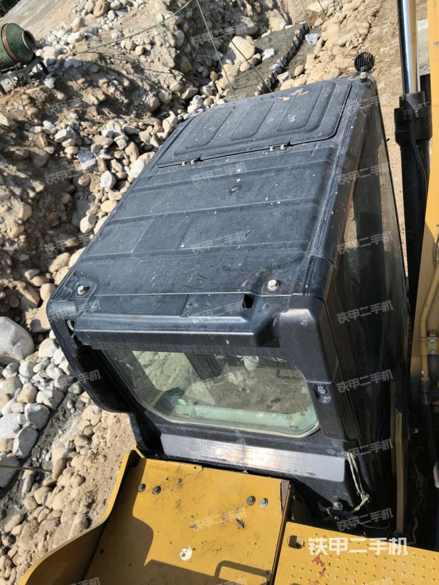 駕駛室頂部俯視（上車部件）