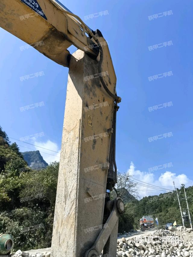 小臂整體左后（工作和回轉(zhuǎn)裝置）