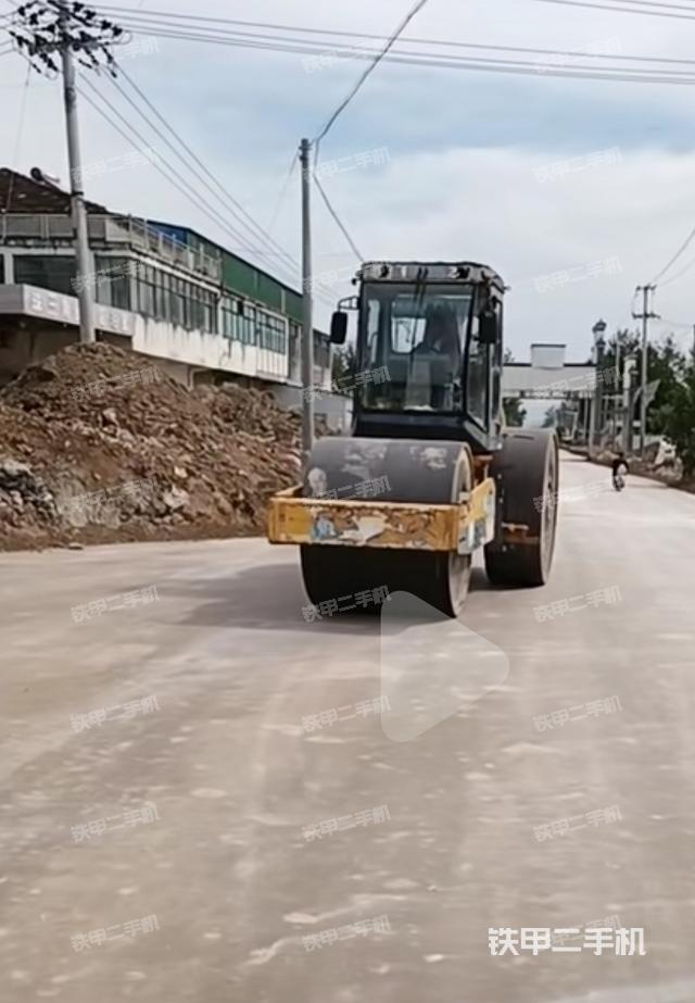 整機(jī)右后45°（設(shè)備外觀及核心部件）