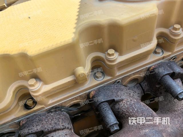 氣門室蓋螺絲特寫（上車部件）