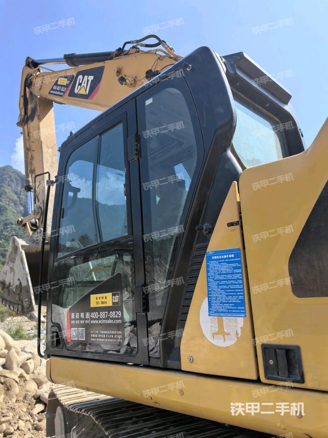 駕駛室左后45度（駕駛室部分）