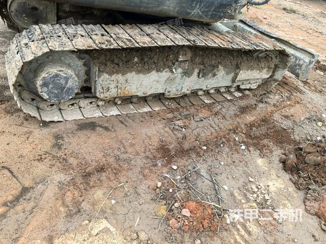 左側(cè)履帶整體?（行走機(jī)構(gòu)）