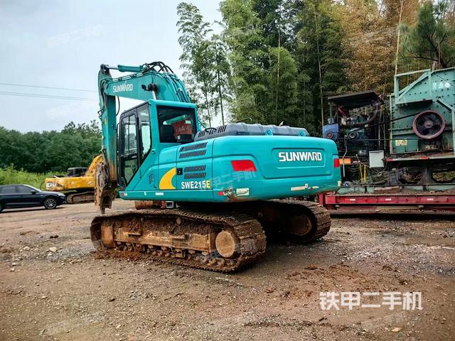 駕駛室頂部（整機(jī)外觀）