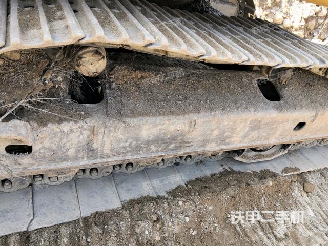 左側(cè)行走馬達(dá)蓋板（行走機構(gòu)）