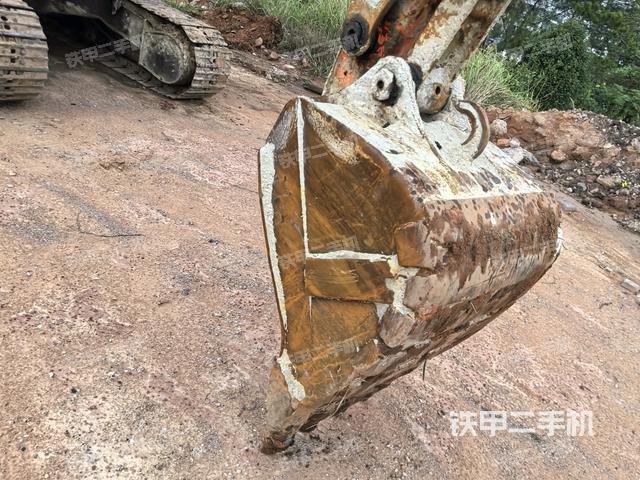 鏟斗45度（工作和回轉(zhuǎn)裝置）