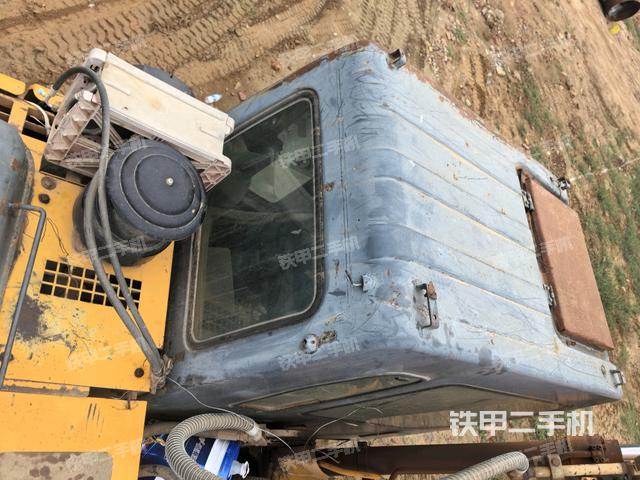 駕駛室頂部俯視（上車部件）