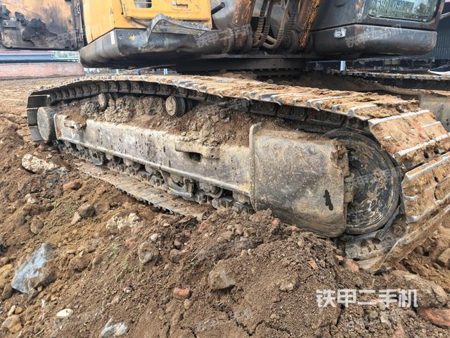 左導(dǎo)向輪（行走機(jī)構(gòu)）