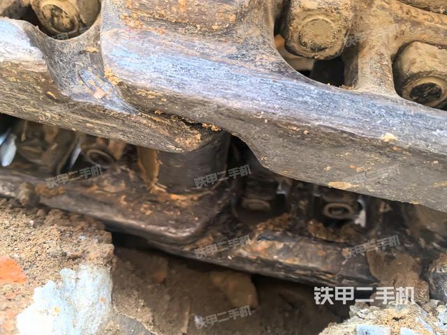 右側(cè)履帶整體（行走機(jī)構(gòu)）