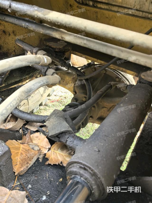 前驱动桥(液压/传动系统) 前驱动桥(液压/传动系统)