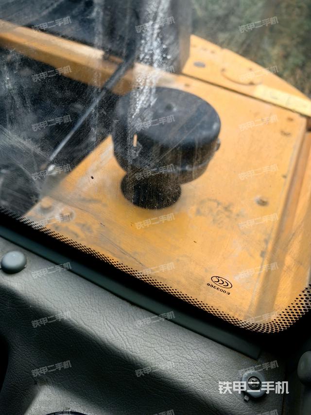 后窗玻璃角標(biāo)（駕駛室部分）