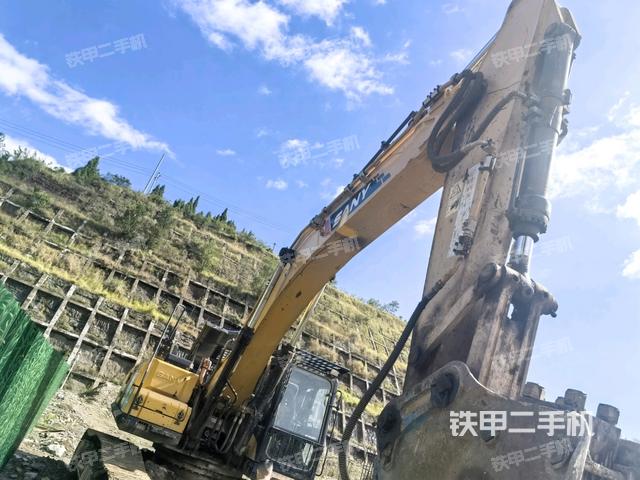 三一重工SY365H挖掘機