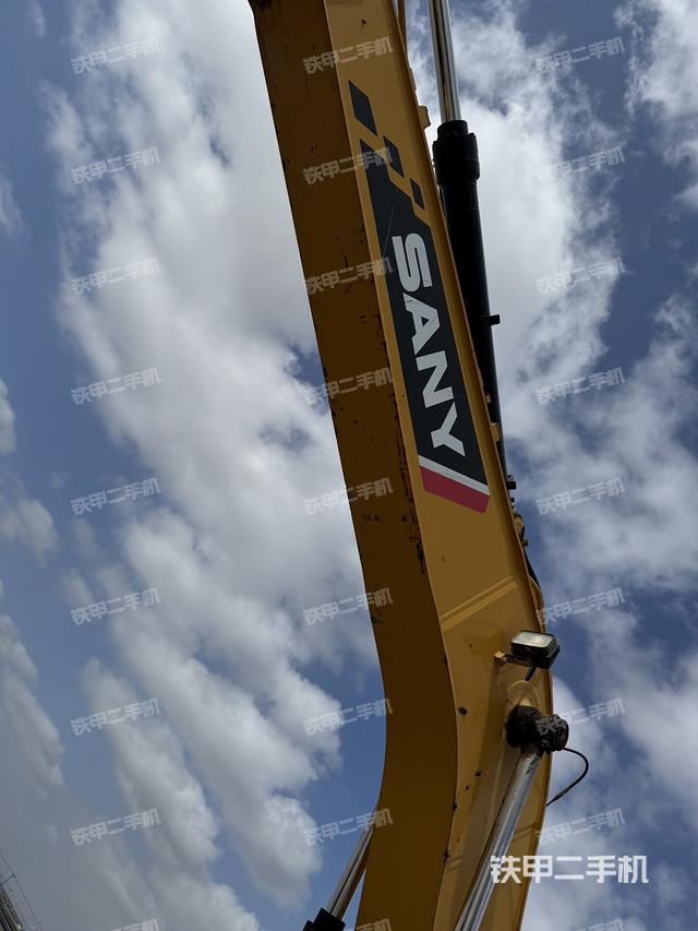 大臂整體?右側(cè)（工作和回轉(zhuǎn)裝置）