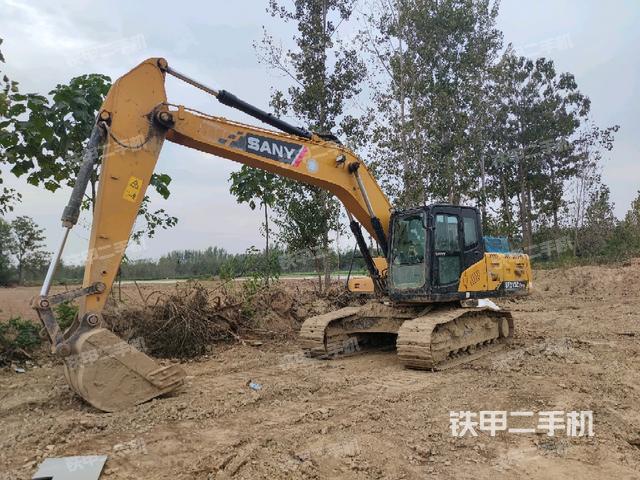 三一重工SY200C挖掘機
