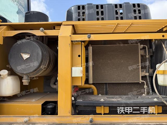 散熱器正面（大件艙室）