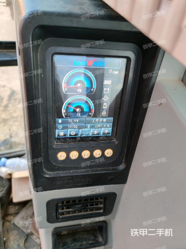 小时表(驾驶室部分) 小时表(驾驶室部分)