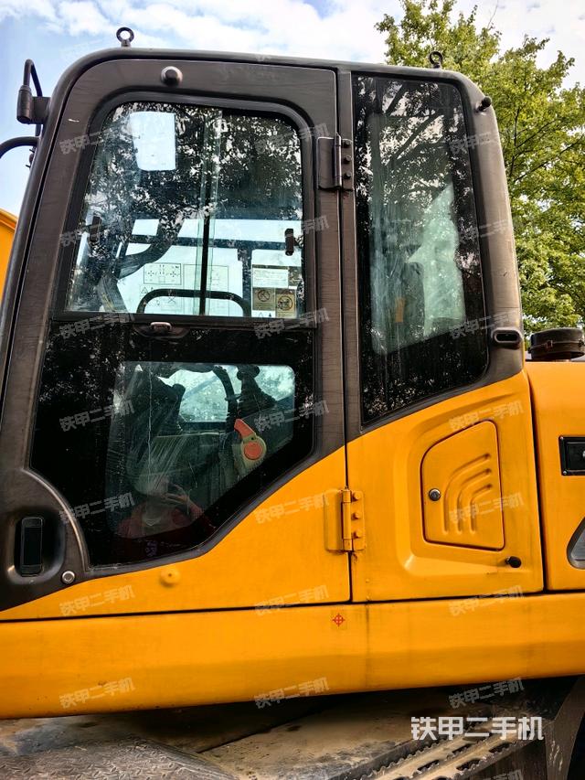 ?駕駛室正側(cè)（駕駛室部分）