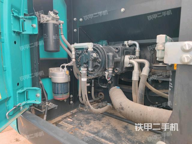 液壓泵斜45?左（大件艙室）