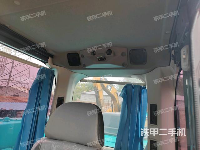 后窗玻璃角標(biāo)（駕駛室部分）