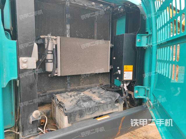 散熱器正面（大件艙室）