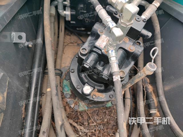 回轉(zhuǎn)馬達(dá)（上車部件）