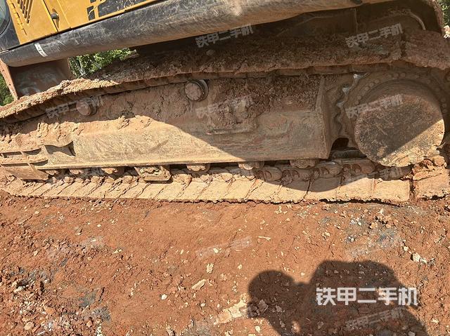 左側(cè)履帶整體?(行走機(jī)構(gòu)) 左側(cè)履帶整體?(行走機(jī)構(gòu))