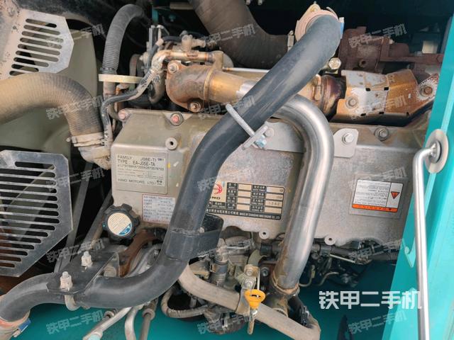 發(fā)動(dòng)機(jī)室（上車部件）