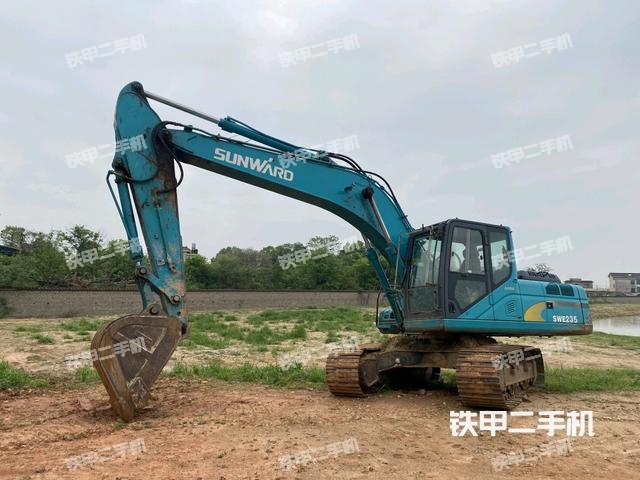 山河智能SWE215挖掘機