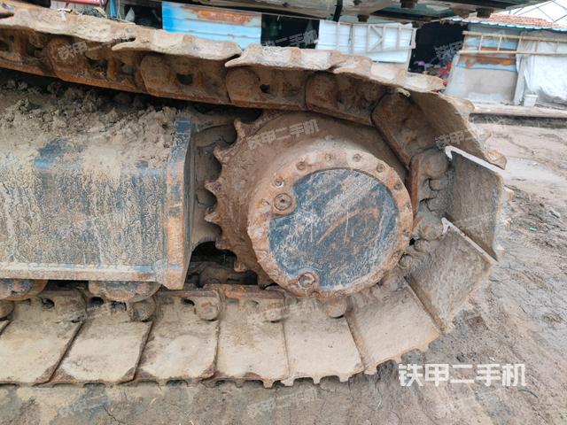 左驅(qū)動(dòng)輪（行走機(jī)構(gòu)）