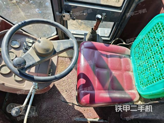 駕駛室操作臺（整機外觀及大件）