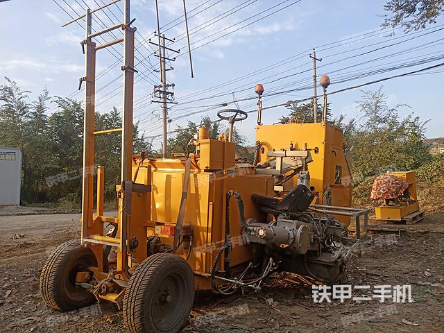 整機(jī)右側(cè)（設(shè)備外觀及核心部件）