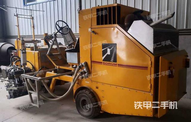 整機(jī)右后45°（設(shè)備外觀及核心部件）