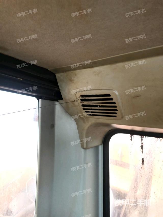 座椅左側(cè)控制臺(tái)/音響/含左手柄（駕駛室部分）