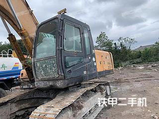 現代R215-7C挖掘機實拍圖片