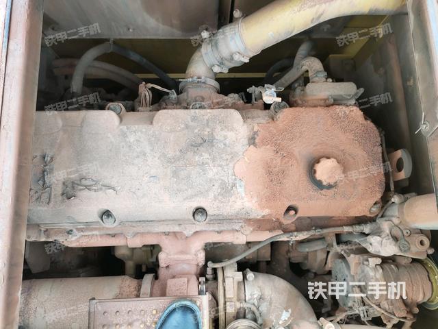 氣門室蓋螺絲特寫（上車部件）