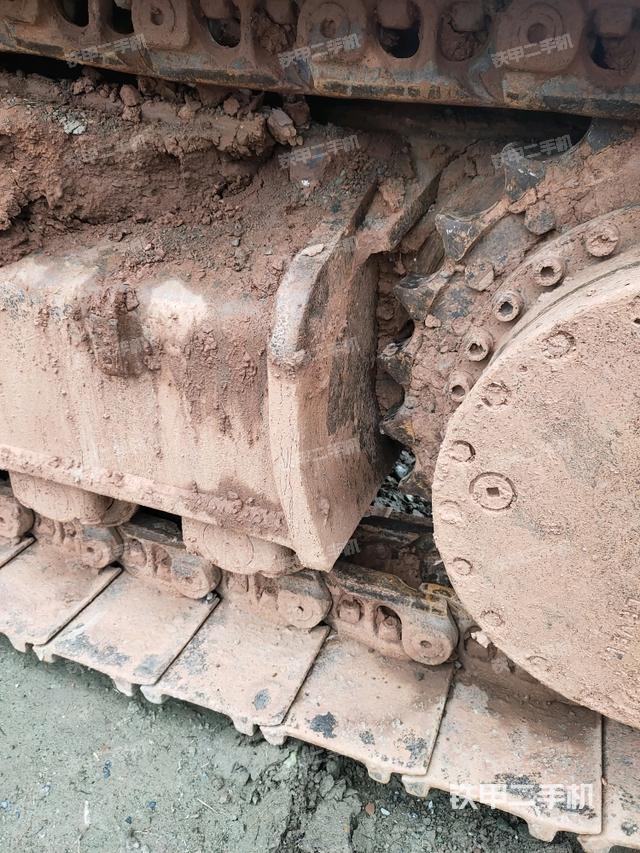 左驅(qū)動(dòng)輪（行走機(jī)構(gòu)）