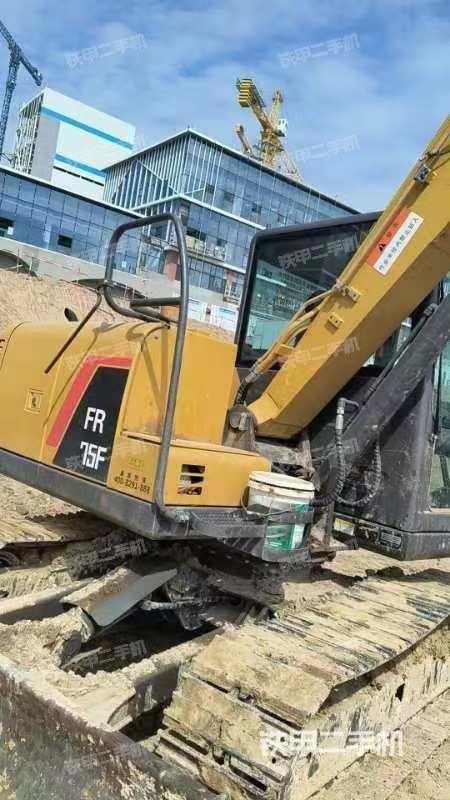 雷沃重工FR75E2挖掘机的设备实拍-第2张实拍照片