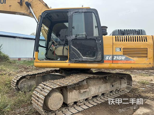 山推挖掘機SE210W挖掘機