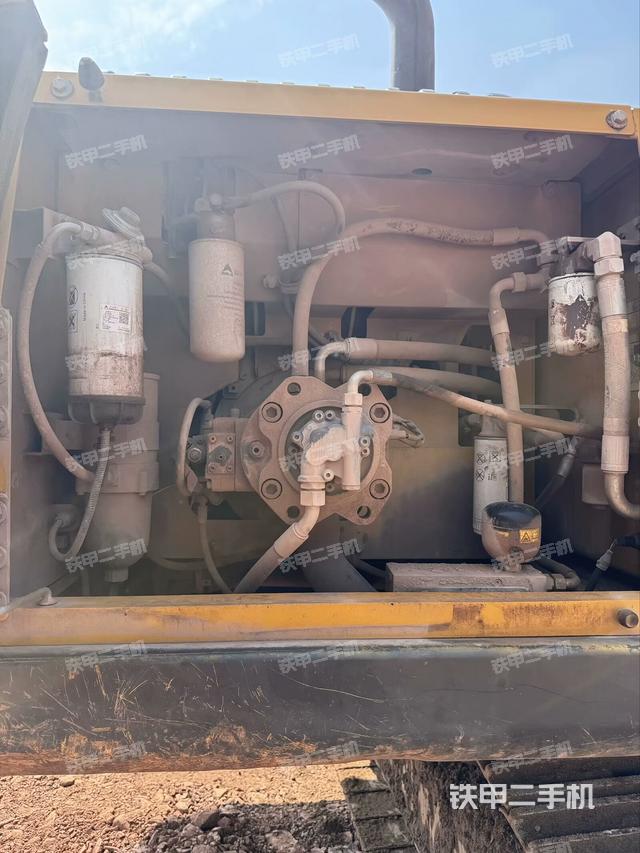 液壓泵室（大件艙室）