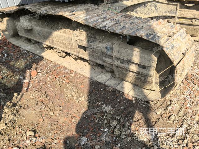 左側(cè)履帶整體?（行走機(jī)構(gòu)）