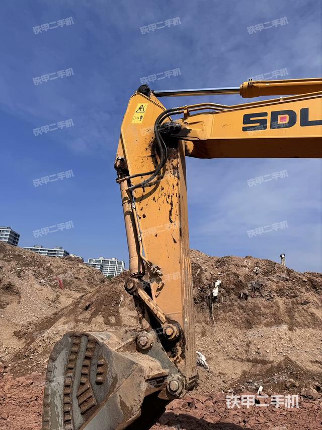 小臂整體左后（工作和回轉(zhuǎn)裝置）