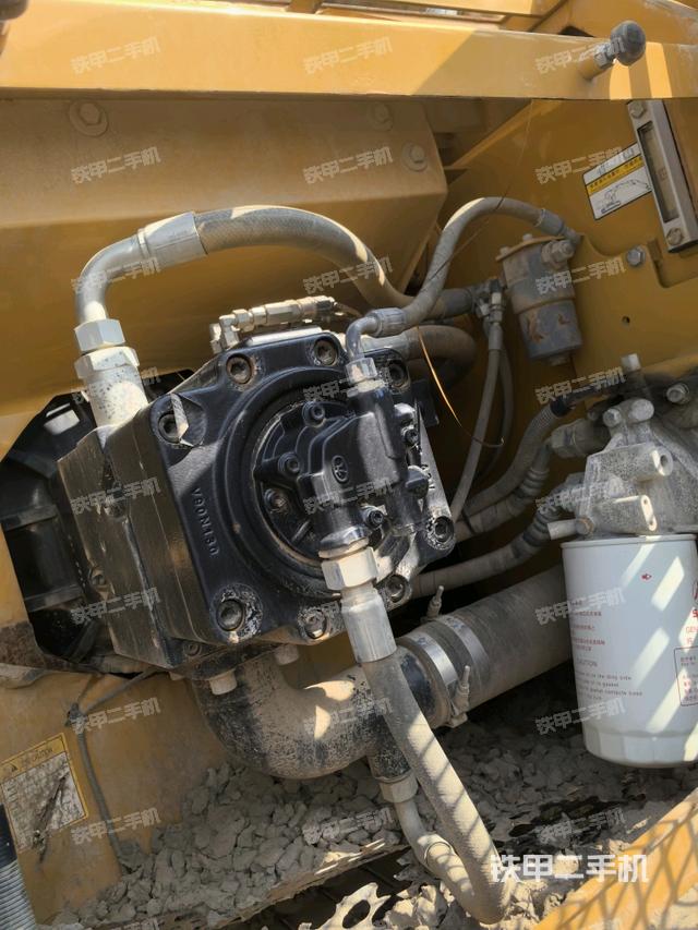 液壓泵斜45?左（大件艙室）