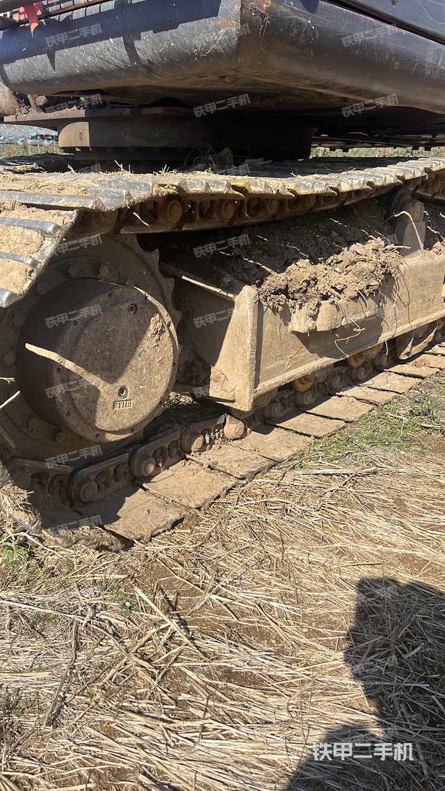 駕駛室頂部（整機(jī)外觀）