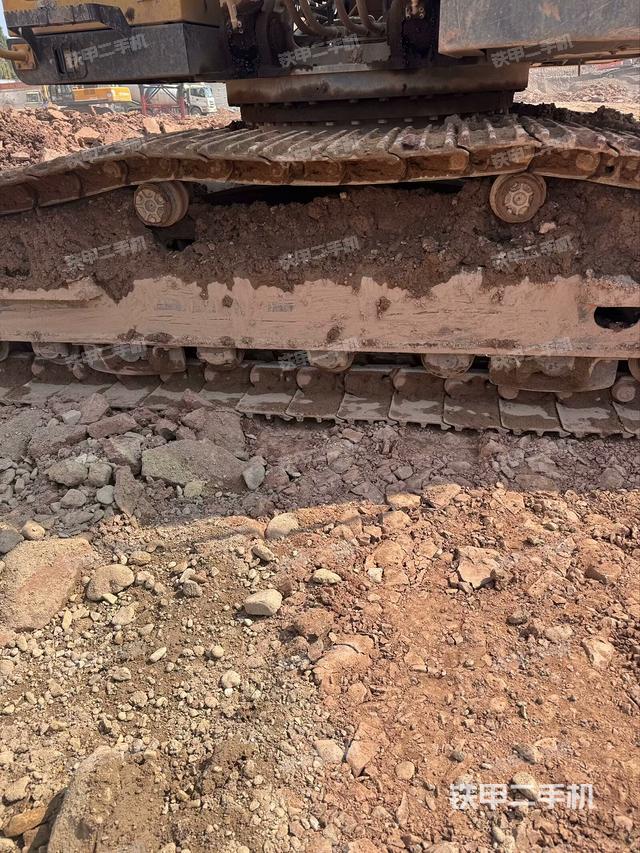 右側(cè)行走馬達(dá)蓋板（行走機(jī)構(gòu)）