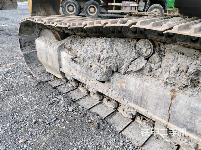 右側行走馬達蓋板（行走機構）