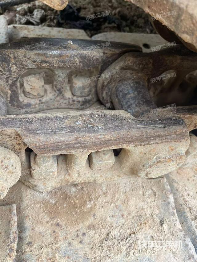 右驅(qū)動(dòng)輪（行走機(jī)構(gòu)）