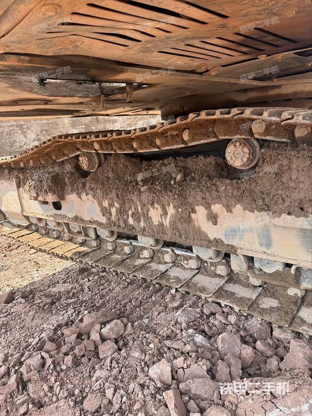 右驅(qū)動(dòng)輪（行走機(jī)構(gòu)）