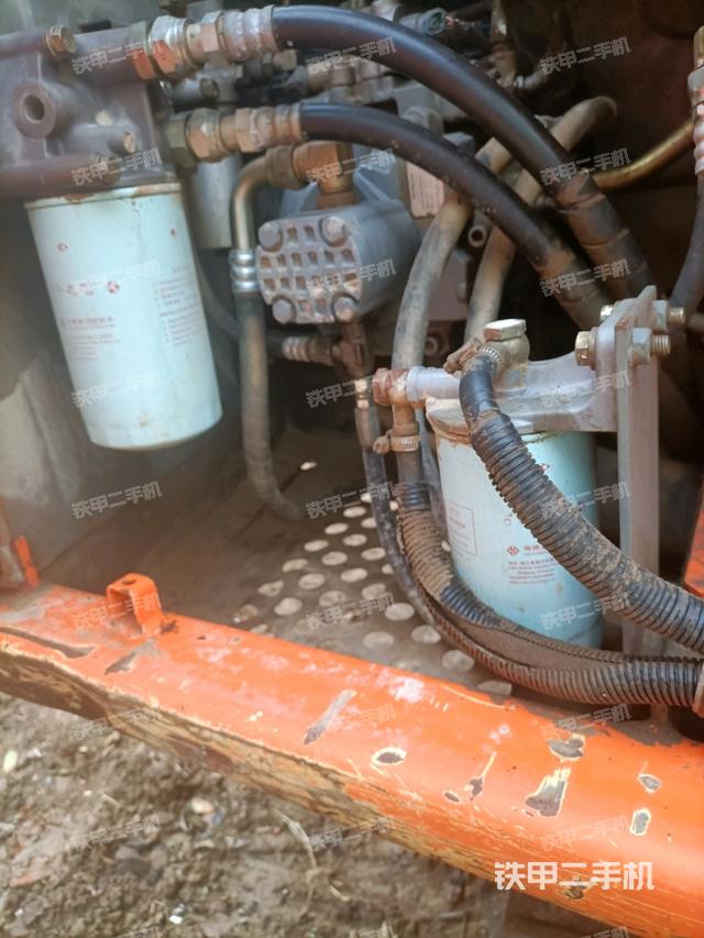 液壓泵斜45?左（大件艙室）