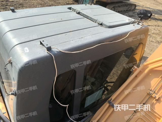 駕駛室頂部俯視（上車部件）